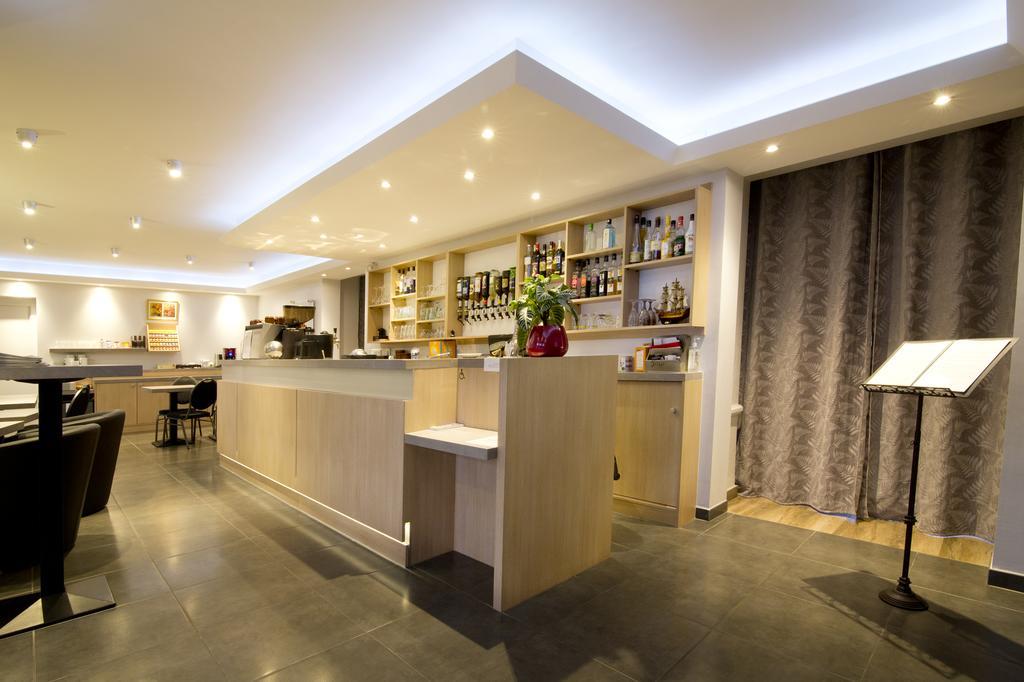 Logis Hotel Aux Berges De L'Aveyron Onet-le-Château Exteriér fotografie